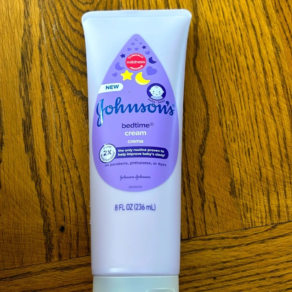 Johnson’s bedtime cream no parabens dyes or phthalates 8 fl oz